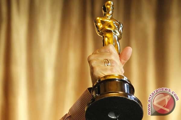  PIALA OSCAR: Ada Insiden Salah Sebut Pemenang Film Terbaik